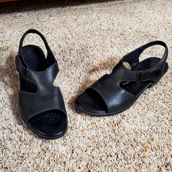 SAS Slim Suntimer Heel Strap Sandal Made in USA - Picture 1 of 9